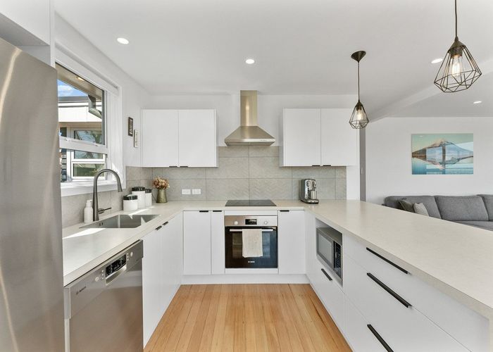  at 6 Union Street, Merrilands, New Plymouth, Taranaki