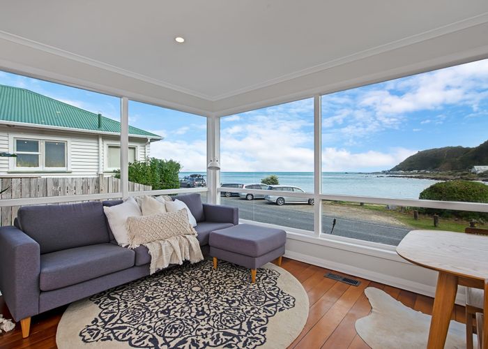  at 87 Breaker Bay Road, Breaker Bay, Wellington