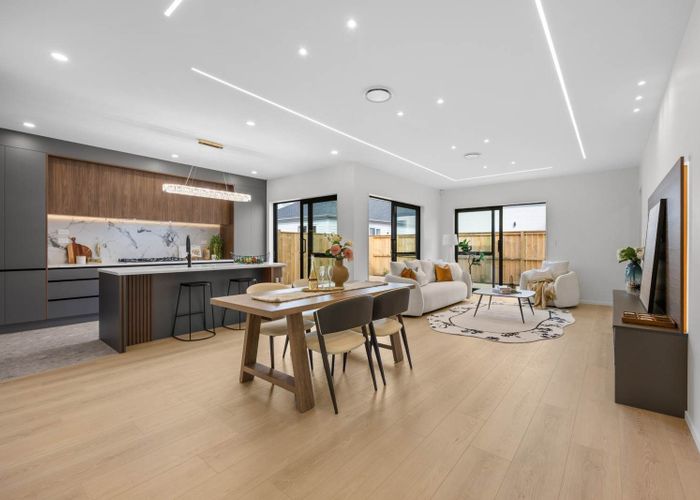  at 14 Putahi Crescent, Opaheke, Papakura, Auckland