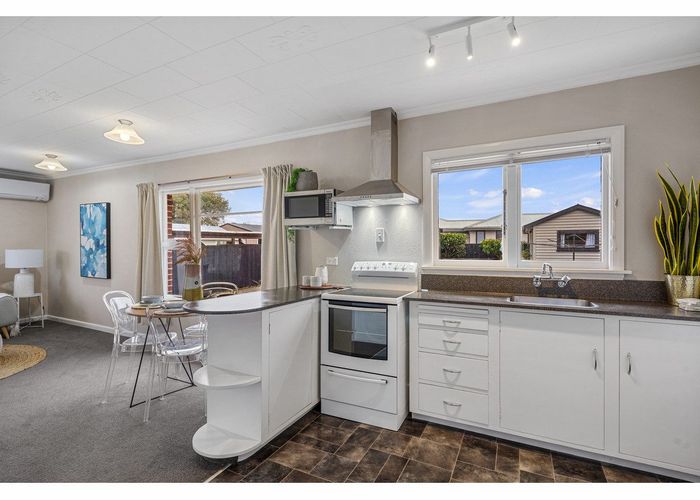  at 10 Greenwood Close, Mairehau, Christchurch