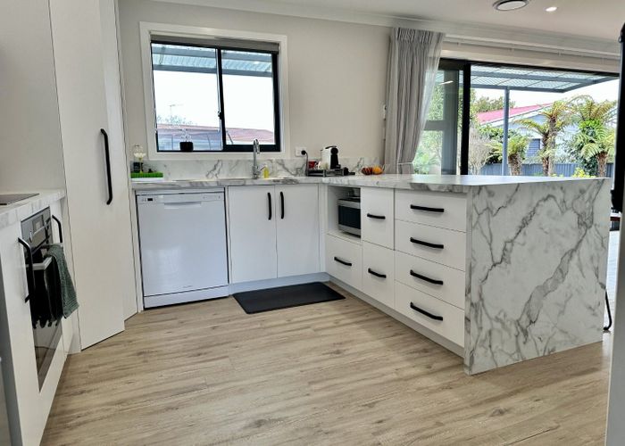  at 5 Conway Place, Terrace End, Palmerston North, Manawatu / Whanganui