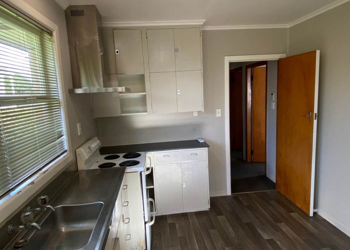  at 2/8 Chapel Street, Papakura, Papakura, Auckland