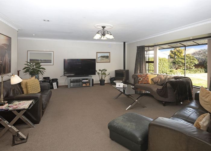  at 9B Goya Place, Bishopdale, Christchurch