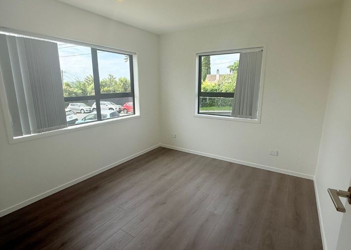  at 128 Birkdale Road, Birkdale, Auckland