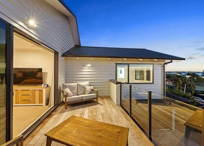  at 22 Morrow Avenue, Bucklands Beach, Manukau City, Auckland