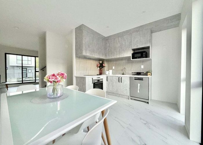  at 12 Fantail Place, Avondale, Auckland City, Auckland