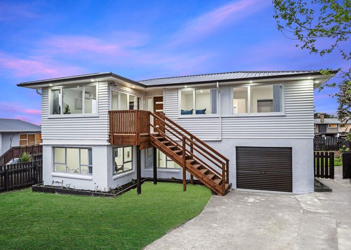  at 12 Ozich Avenue, Te Atatu South, Waitakere City, Auckland