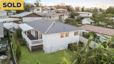  at 24 Waimumu Road, Massey, Auckland