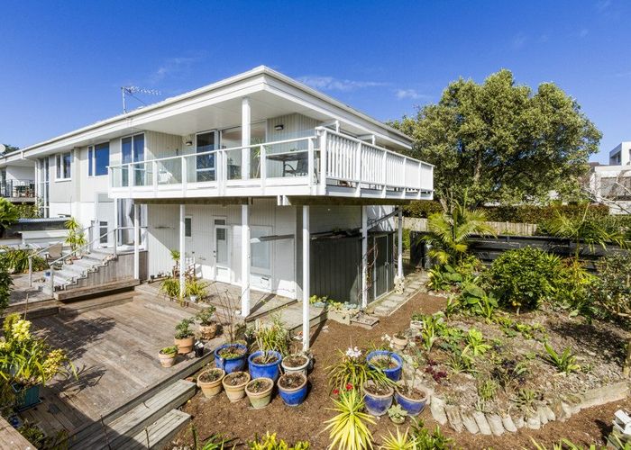  at 4/30 Castor Bay Road, Castor Bay, Auckland