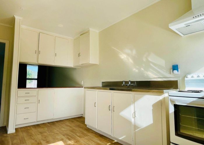  at 1/302 Rosebank Road, Avondale, Auckland City, Auckland