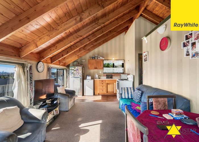  at 16/1 Hepburn Rd (Flat), Glendene, Waitakere City, Auckland