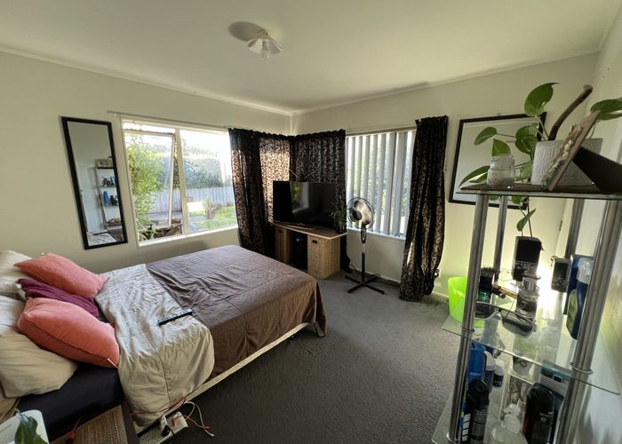  at 11 Earnslaw Crescent, Flat Bush, Manukau City, Auckland