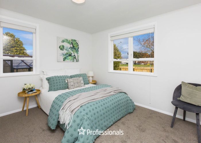  at 52 Mary Crescent, Elderslea, Upper Hutt