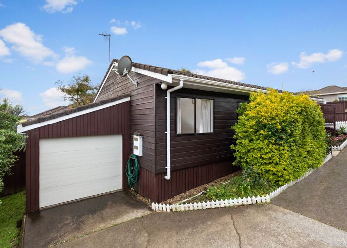 at 1/153 Whitford Road, Somerville, Auckland