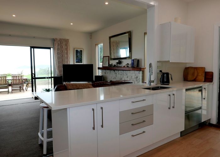  at 52 The Esp, Raumati South, Kapiti Coast, Wellington