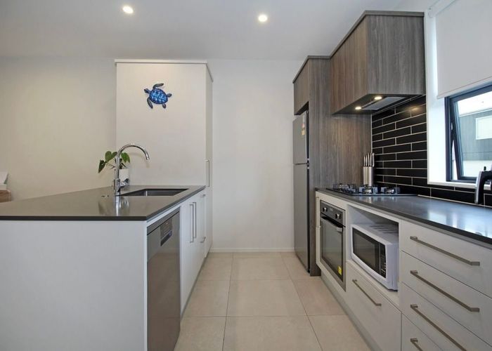  at 10 Paterae Lane, Flat Bush, Auckland