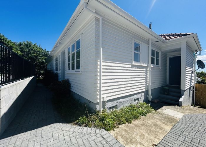  at 18 Fulljames Avenue, Three Kings, Auckland City, Auckland