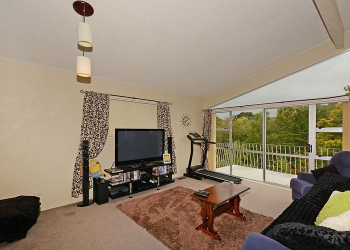  at 6 Chichester Drive, Pinehaven, Upper Hutt