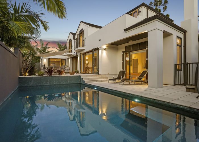  at 8B Wynsfield Garden, Saint Heliers, Auckland