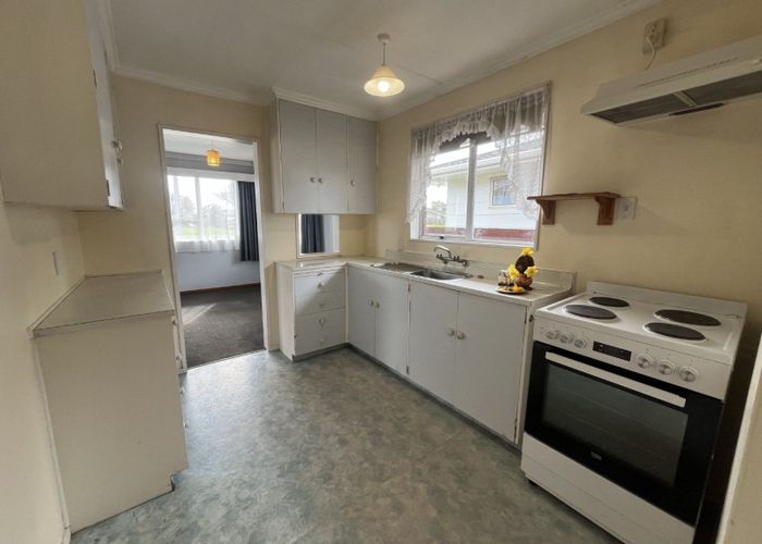  at 122 Benmore Avenue, Cloverlea, Palmerston North, Manawatu / Whanganui