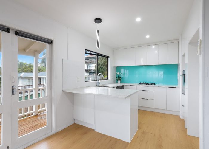  at 2/59 West Coast Road, Glen Eden, Waitakere City, Auckland