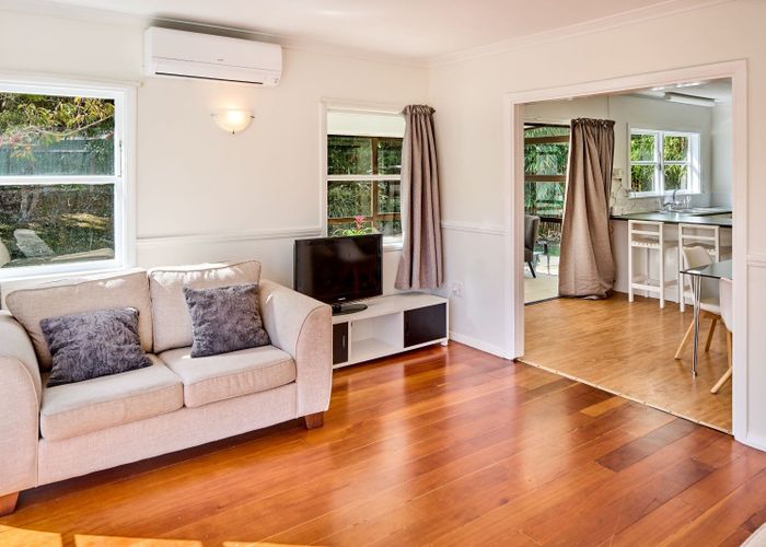  at 6 Matai Street, Tawa, Wellington