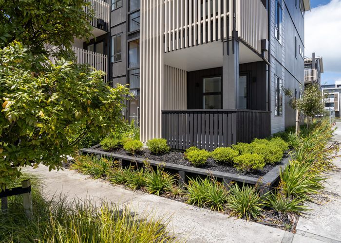  at 102/9 Mahana Road, Northcote, North Shore City, Auckland