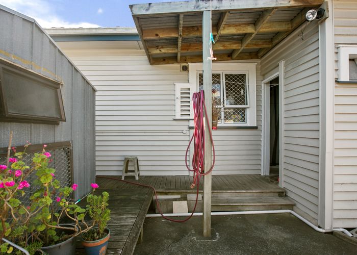  at 36 Hall Avenue, Otahuhu, Auckland