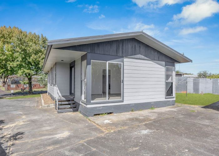  at 74 Sikkim Crescent, Clover Park, Auckland
