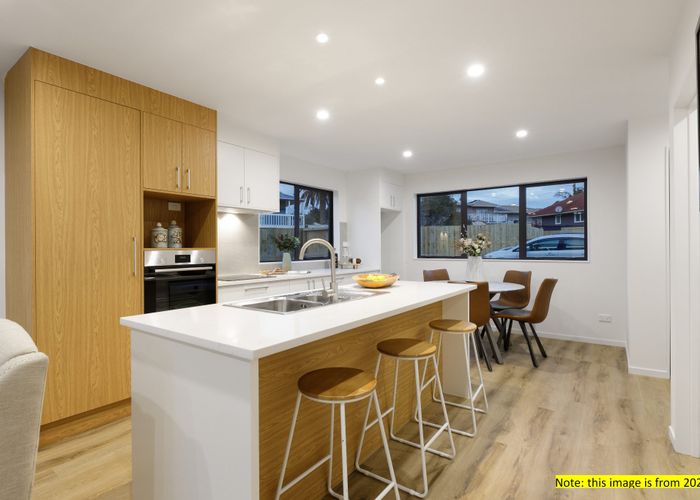  at 14/25 Vodanovich Road, Te Atatu South, Waitakere City, Auckland