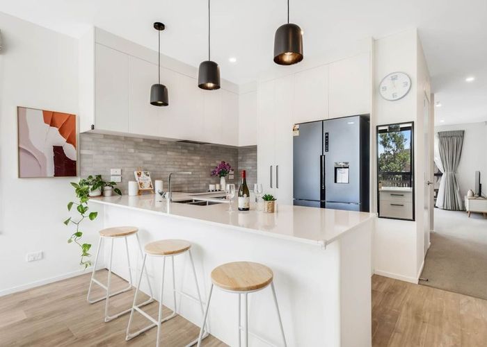  at 28 Kestrel Place, Wai O Taiki Bay, Auckland City, Auckland