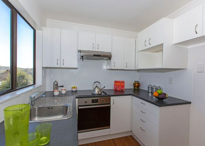  at 6B Mossburn Grove, Kelson, Lower Hutt, Wellington