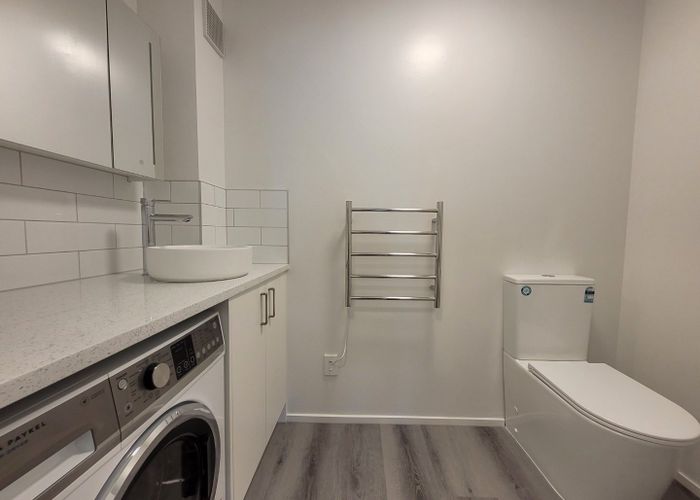  at 1/12 Nikau St, Eden Terrace, Auckland City, Auckland