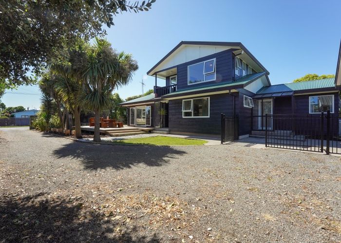  at 73 Atkinson Avenue, Otaki Beach, Otaki