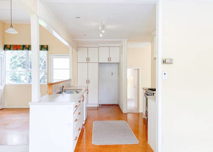  at 41 Eaton Road, Hillsborough, Auckland City, Auckland