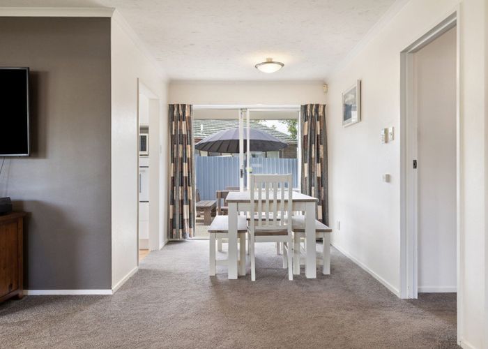  at 10 Humphries Place, Awapuni, Palmerston North, Manawatu / Whanganui