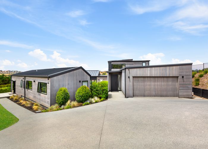  at 9 Laguna Place, Matakatia, Whangaparaoa