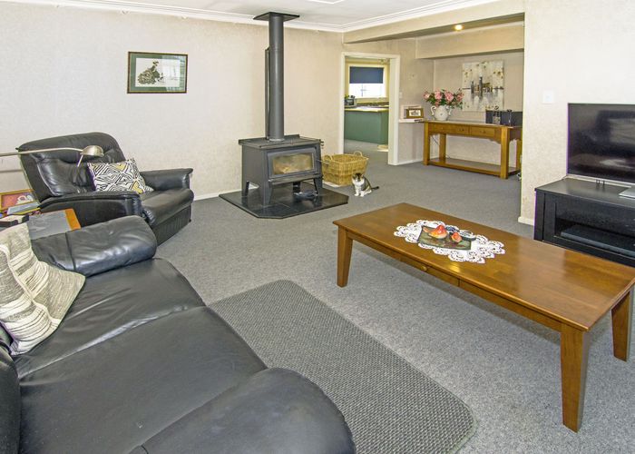  at 76 Raglan Street, Lansdowne, Masterton