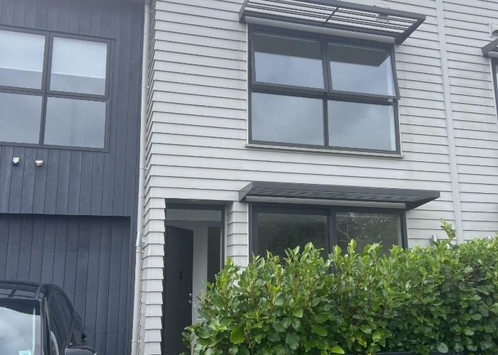  at 39 Matairangi Avenue, Totara Heights, Manukau City, Auckland