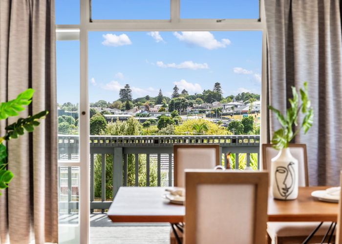  at 14 Littlejohn Street, Hillsborough, Auckland City, Auckland