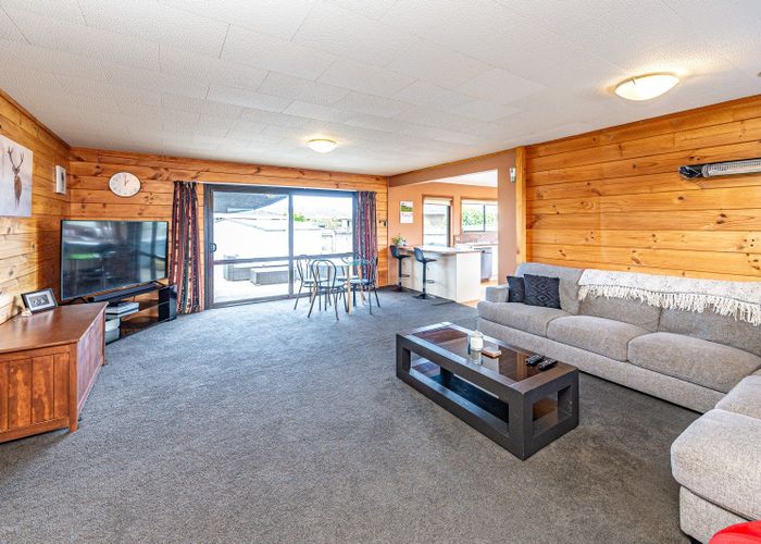  at 77 Oxford Road, Springvale, Whanganui