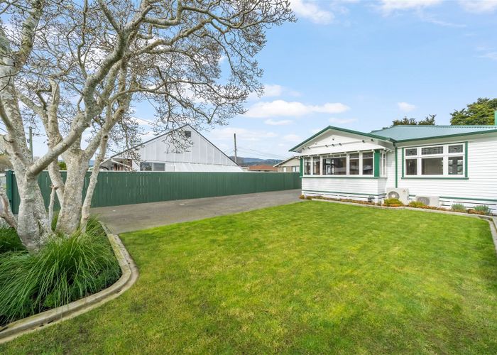  at 4 Victoria Street, Ebdentown, Upper Hutt