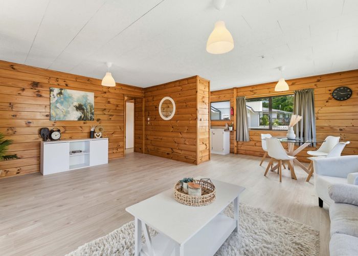  at 50 Gatman Street, Birkdale, North Shore City, Auckland