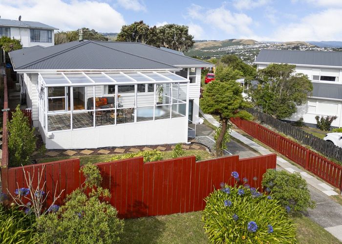  at 10 Erris Street, Johnsonville, Wellington, Wellington