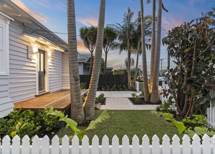  at 16 Moa Road, Point Chevalier, Auckland City, Auckland