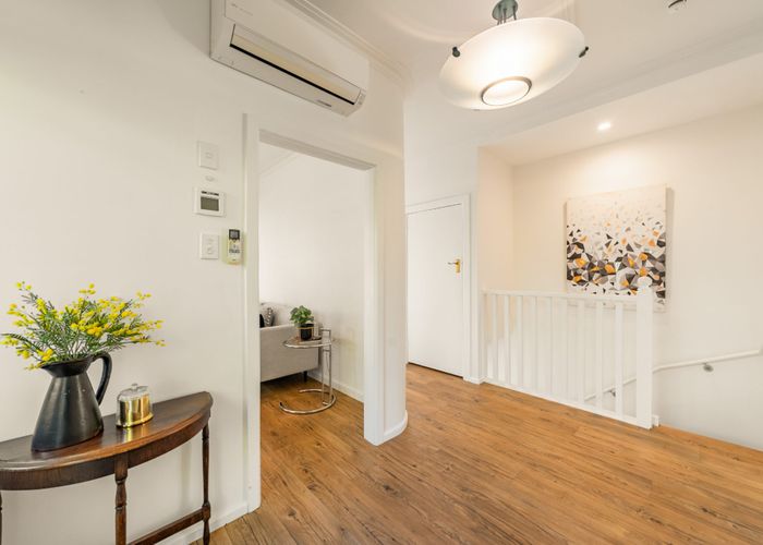  at 4 Hurman Street, Karori, Wellington, Wellington
