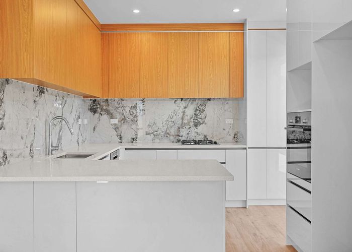  at 2-4/22 Justamere Place, Weymouth, Manukau City, Auckland