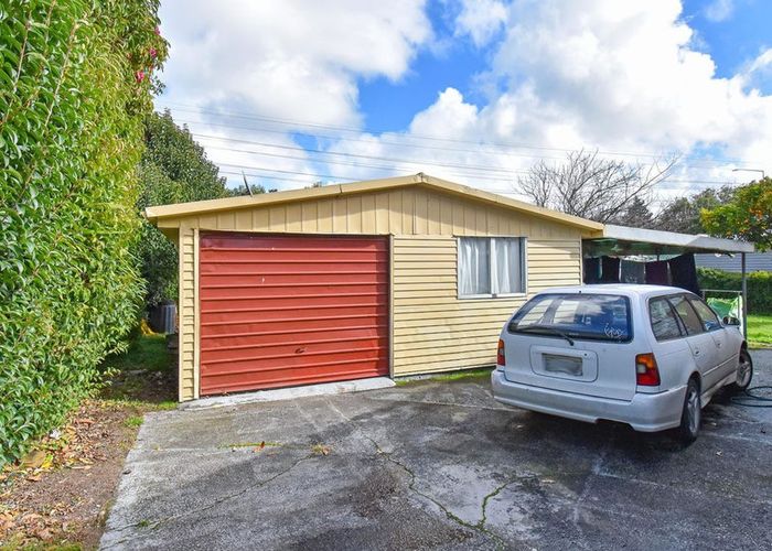  at 95 Chichester Drive, Rosehill, Papakura