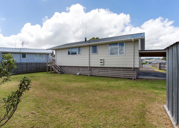  at 2/14 Te Moau Avenue, Parakai, Helensville
