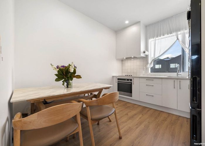  at 8/28 Westgate Drive, Westgate, Waitakere City, Auckland